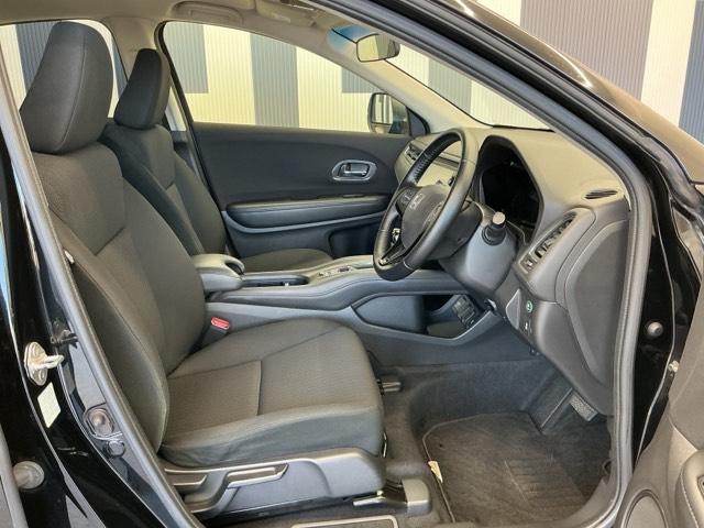 ヴェゼル Ｘ　ホンダ認定中古車　バックカメラ　ＥＴＣ　追突軽減ブレーキ　地ＴＶ　リアカメラ　ＤＶＤ再生　スマ－トキ－　ＵＳＢ　記録簿　サイドエアバッグ　ナビ＆ＴＶ　パワーウィンドウ　盗難防止システム　横滑り防止（14枚目）