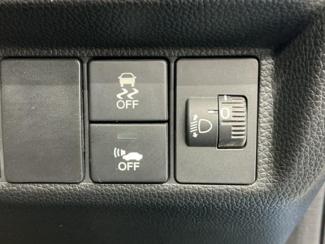 フィットハイブリッド Ｆパッケージ　ホンダ認定中古車　社外ドラレコ前　ＥＴＣ　盗難警報装置　ワンオ－ナ－車　記録簿有り　ＡＵＴＯエアコン　Ｄレコ　助手席エアバック　ＥＣＯＮ　リヤカメラ　ＡＢＳ付　横滑り防止システム　キーレスエントリー（9枚目）