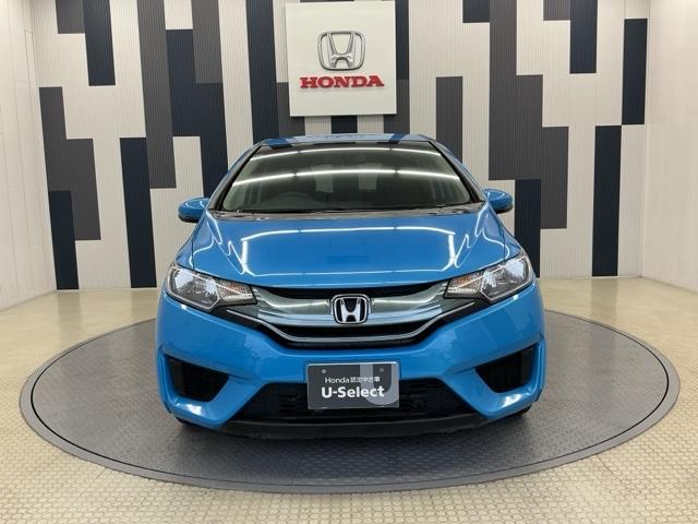 フィットハイブリッド Ｆパッケージ　ホンダ認定中古車　社外ドラレコ前　ＥＴＣ　盗難警報装置　ワンオ－ナ－車　記録簿有り　ＡＵＴＯエアコン　Ｄレコ　助手席エアバック　ＥＣＯＮ　リヤカメラ　ＡＢＳ付　横滑り防止システム　キーレスエントリー（21枚目）