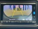 ヴェゼル Ｘ　ホンダ認定中古車　バックカメラ　ＥＴＣ　追突軽減ブレーキ　地ＴＶ　リアカメラ　ＤＶＤ再生　スマ－トキ－　ＵＳＢ　記録簿　サイドエアバッグ　ナビ＆ＴＶ　パワーウィンドウ　盗難防止システム　横滑り防止（8枚目）