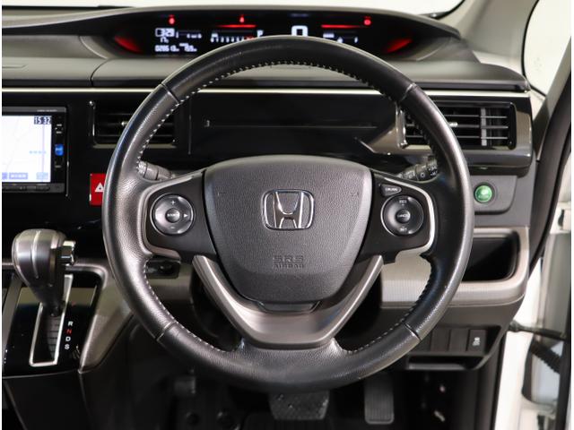 ステップワゴンスパーダ スパーダ 横滑り防止 スマキー ナビ&TV Bモニター サイドエアバック キーレス ECON オートクルーズ LEDライト 盗難防止 Wエアバッグ DVD PS 3列シート ABS ETC タ-ボ(20枚目)