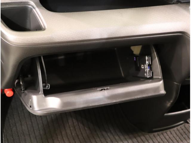 ステップワゴンスパーダ スパーダ 横滑り防止 スマキー ナビ&TV Bモニター サイドエアバック キーレス ECON オートクルーズ LEDライト 盗難防止 Wエアバッグ DVD PS 3列シート ABS ETC タ-ボ(37枚目)