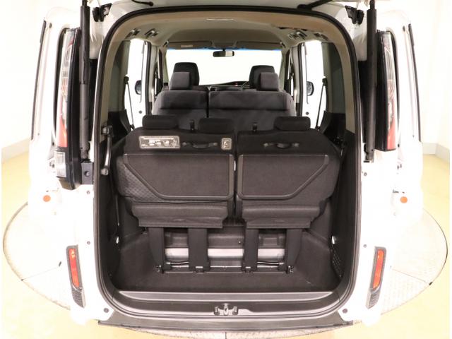 ステップワゴンスパーダ スパーダ 横滑り防止 スマキー ナビ&TV Bモニター サイドエアバック キーレス ECON オートクルーズ LEDライト 盗難防止 Wエアバッグ DVD PS 3列シート ABS ETC タ-ボ(44枚目)