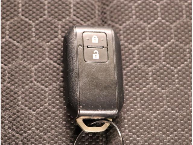 クロスビー ハイブリッドMX アイドリングSTOP セキュリティアラーム ターボ車 フルオートエアコン シートH フルセグテレビ Wエアバック 横滑り防止機能 スマキー ナビ&TV パワステ エアバック ABS(21枚目)