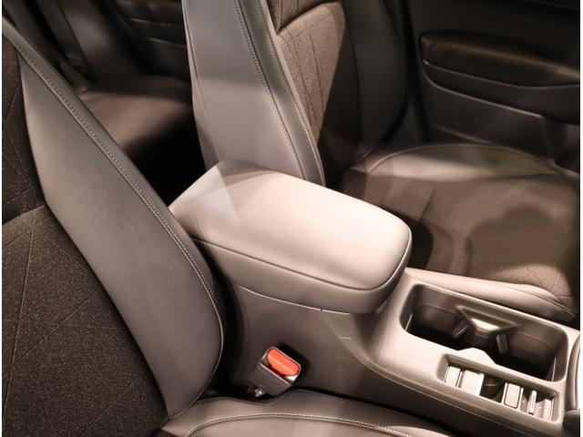 ヴェゼル e:HEVZ 衝突回避支援ブレーキ機能 スマキ Pトランク フルオートエアコン Dレコ エアバッグ 両席エアバック Rカメ パワーウィンドウ LEDランプ ソナー クルーズC ナビ&TV USB(41枚目)