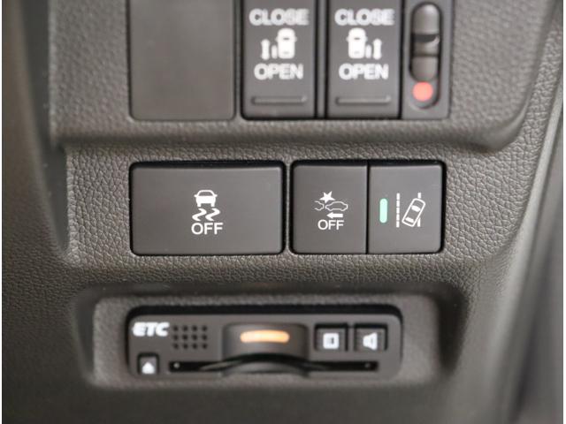 フリード＋ Ｇ・ホンダセンシング　プリクラッシュ　Ｂモニター　両側オートスライドドア　パワーウインド　スマートキー　両席エアバック　ＰＳ　フルセグ　アイドリングＳ　盗難警報装置　クルコン　横滑り防止機能　ＤＶＤ（6枚目）