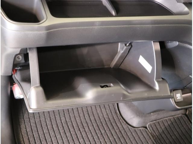 フリード＋ Ｇ・ホンダセンシング　プリクラッシュ　Ｂモニター　両側オートスライドドア　パワーウインド　スマートキー　両席エアバック　ＰＳ　フルセグ　アイドリングＳ　盗難警報装置　クルコン　横滑り防止機能　ＤＶＤ（38枚目）