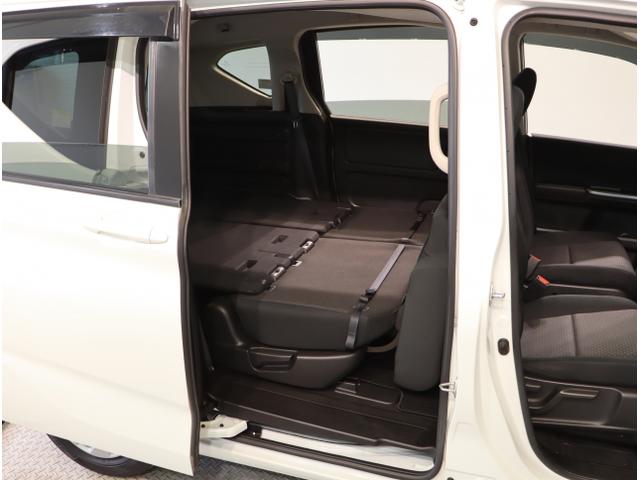 フリード＋ Ｇ・ホンダセンシング　プリクラッシュ　Ｂモニター　両側オートスライドドア　パワーウインド　スマートキー　両席エアバック　ＰＳ　フルセグ　アイドリングＳ　盗難警報装置　クルコン　横滑り防止機能　ＤＶＤ（42枚目）