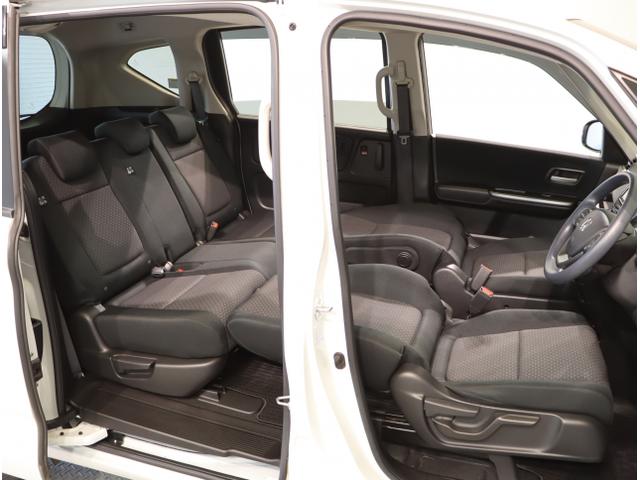 フリード＋ Ｇ・ホンダセンシング　プリクラッシュ　Ｂモニター　両側オートスライドドア　パワーウインド　スマートキー　両席エアバック　ＰＳ　フルセグ　アイドリングＳ　盗難警報装置　クルコン　横滑り防止機能　ＤＶＤ（43枚目）