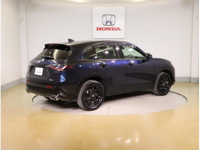 ＺＲ－Ｖ ｅ：ＨＥＶＺ特別仕様車ブラックスタイル　アラウンドビューモニター　ＬＥＤヘッドランプ　スマ－トキ－　クルコン　ＥＴＣ車載器　電動シート　オートライト　ドライブレコーダー　シートヒーター　本革シート（12枚目）