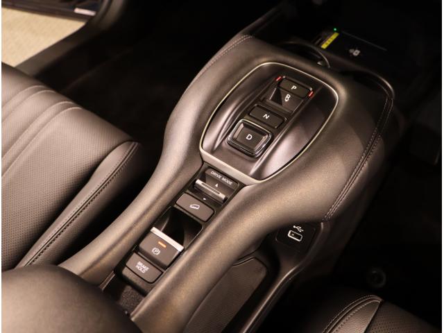 ＺＲ－Ｖ ｅ：ＨＥＶＺ特別仕様車ブラックスタイル　アラウンドビューモニター　ＬＥＤヘッドランプ　スマ－トキ－　クルコン　ＥＴＣ車載器　電動シート　オートライト　ドライブレコーダー　シートヒーター　本革シート（21枚目）