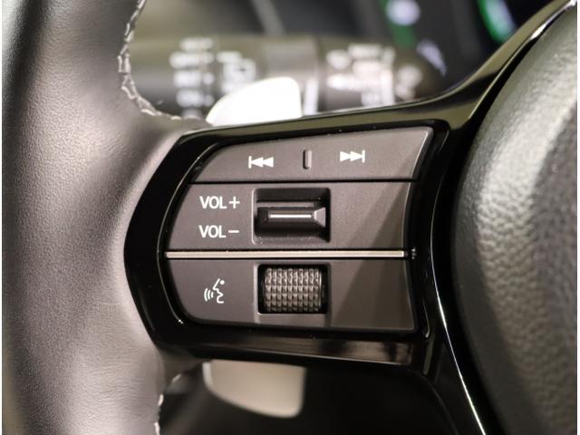 ＺＲ－Ｖ ｅ：ＨＥＶＺ特別仕様車ブラックスタイル　アラウンドビューモニター　ＬＥＤヘッドランプ　スマ－トキ－　クルコン　ＥＴＣ車載器　電動シート　オートライト　ドライブレコーダー　シートヒーター　本革シート（32枚目）