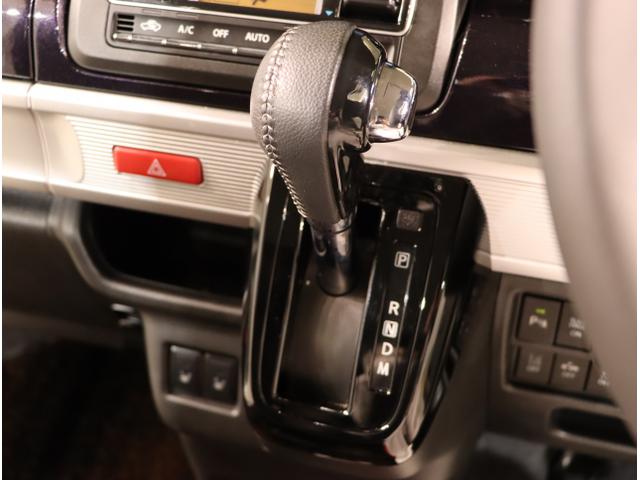 スペーシアカスタム ハイブリッドＸＳターボ　両自動ドア　前後誤発進抑制機能　ＡＣ　リアコーナーセンサー　盗難防止　スマートキー付　ＵＳＢ接続　ターボモデル　ＥＳＣ　フルタイム４ＷＤ　ＬＥＤ　ナビＴＶ　クルコン　エアバッグ（19枚目）