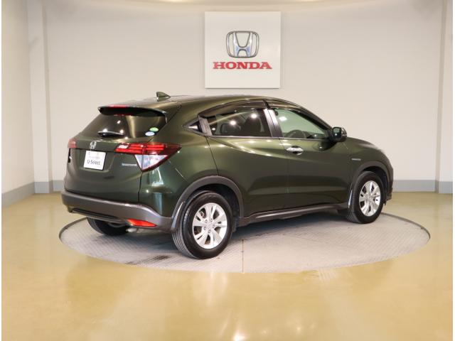 ヴェゼル ハイブリッドX クリソナ リヤカメラ ETC付き Aクルーズ セキュリティアラーム VSA アイドリングSTOP ナビTV スマートキ USB接続 サイドエアバッグ DVD再生機能 LEDライト PS(12枚目)