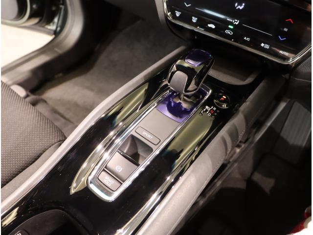 ヴェゼル ハイブリッドX クリソナ リヤカメラ ETC付き Aクルーズ セキュリティアラーム VSA アイドリングSTOP ナビTV スマートキ USB接続 サイドエアバッグ DVD再生機能 LEDライト PS(21枚目)