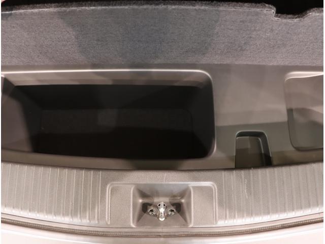 ヴェゼル ハイブリッドX クリソナ リヤカメラ ETC付き Aクルーズ セキュリティアラーム VSA アイドリングSTOP ナビTV スマートキ USB接続 サイドエアバッグ DVD再生機能 LEDライト PS(45枚目)