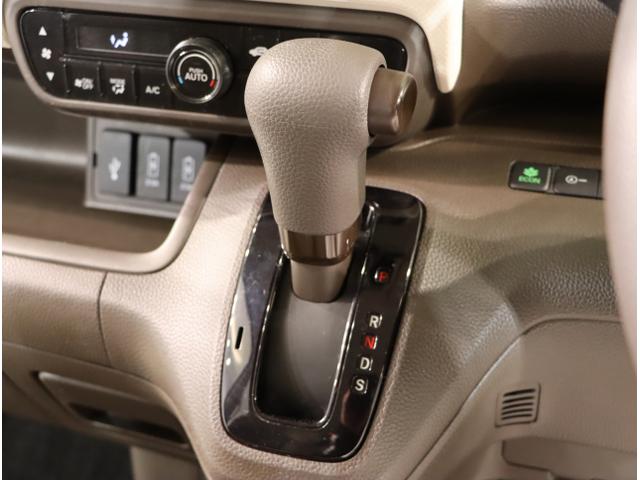 N-BOX L 衝突回避支援ブレーキ I-STOP PW パワステ Sヒーター スマ-トキ- Bカメ 地デジTV ナビ&TV 横滑り防止 LEDライト エアコン付き DVD Wエアバック キーレス付 USB(19枚目)