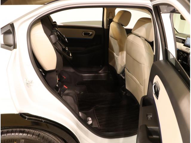 ヴェゼル e:HEVZ・PLaYパッケージ オートクルーズコントロール アイドリングストップ ドラレコ LEDヘッド USB 電動テールゲート 衝突被害軽減システム リヤカメラ フルセグテレビ 横滑り防止装置(46枚目)