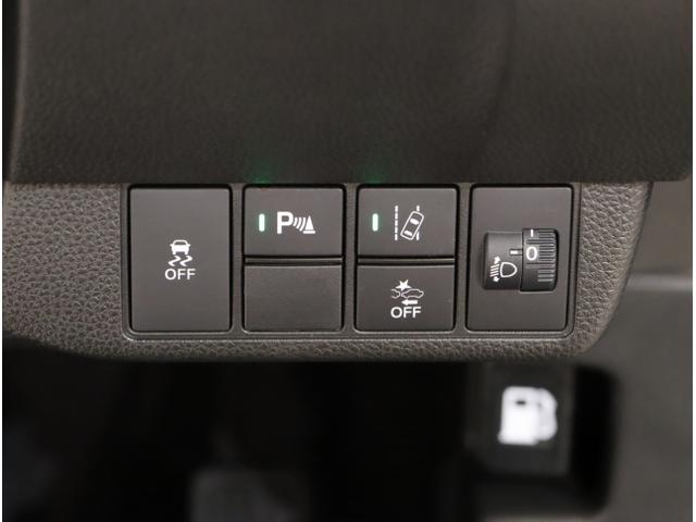 Ｎ－ＯＮＥ プレミアム　ＵＳＢポート　衝突軽減　ＤＶＤ再生　ＥＳＣ　コーナーセンサー　ＬＥＤ　シ－トヒ－タ－　バックカメラ　フルセグ　カーテンエアバック　ナビＴＶ　スマートキー　ＡＡＣ　クルーズコントロール（31枚目）