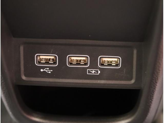 Ｎ－ＯＮＥ プレミアム　ＵＳＢポート　衝突軽減　ＤＶＤ再生　ＥＳＣ　コーナーセンサー　ＬＥＤ　シ－トヒ－タ－　バックカメラ　フルセグ　カーテンエアバック　ナビＴＶ　スマートキー　ＡＡＣ　クルーズコントロール（37枚目）