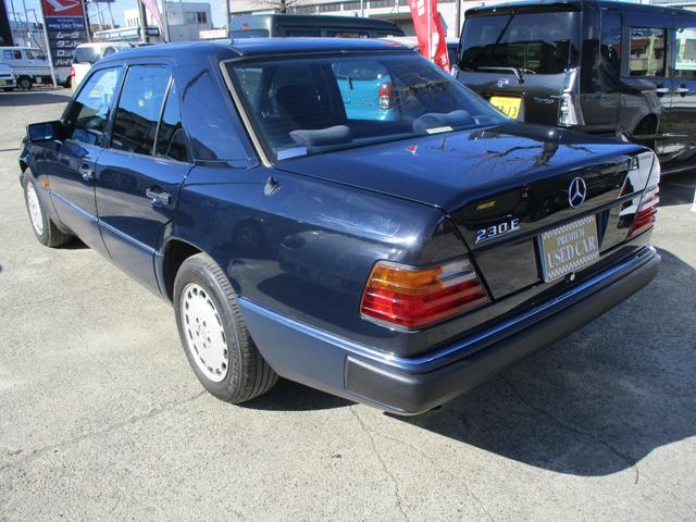 ２３０Ｅ　２３０Ｅ（５名）　左ハンドル　パワーウインドウ　ＡＢＳ(5枚目)