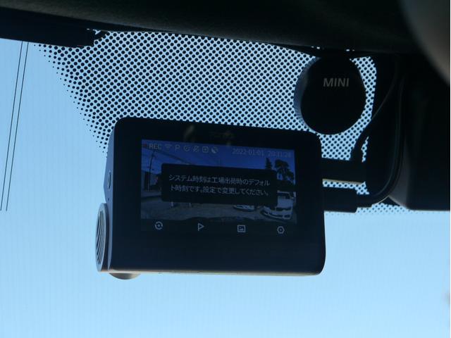 MINI ジョンクーパーワークス クロスオーバー 正規ディーラー車 4WD ビルシュタイン車高調 TWS鍛造18インチ レザー調シートカバー 社外ナビ 地デジ Bluetooth バックカメラ ドライブレコーダー シートヒーター パドルシフト ETC(13枚目)