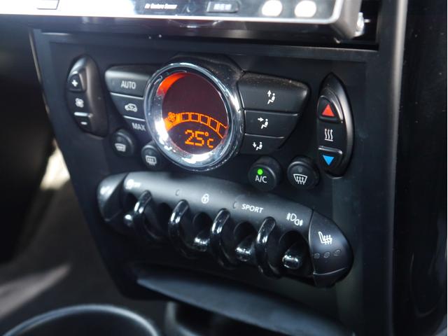 MINI ジョンクーパーワークス クロスオーバー 正規ディーラー車 4WD ビルシュタイン車高調 TWS鍛造18インチ レザー調シートカバー 社外ナビ 地デジ Bluetooth バックカメラ ドライブレコーダー シートヒーター パドルシフト ETC(22枚目)