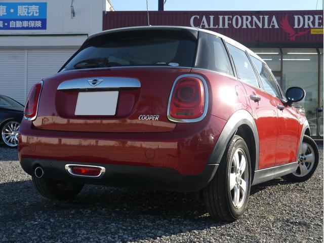 MINI クーパー ワンオーナー ディーラー整備記録H28/29/31/R3/5/7年 LEDヘッドライト LEDテール バックカメラ プッシュスタート 障害物センサー Bluetooth オートエアコン 純正15インチ(6枚目)