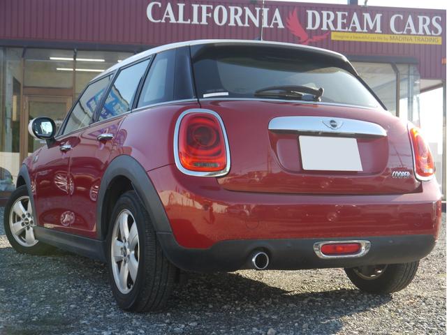 MINI クーパー ワンオーナー ディーラー整備記録H28/29/31/R3/5/7年 LEDヘッドライト LEDテール バックカメラ プッシュスタート 障害物センサー Bluetooth オートエアコン 純正15インチ(7枚目)