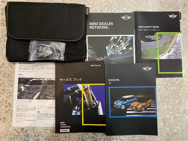 MINI クーパー ワンオーナー ディーラー整備記録H28/29/31/R3/5/7年 LEDヘッドライト LEDテール バックカメラ プッシュスタート 障害物センサー Bluetooth オートエアコン 純正15インチ(9枚目)