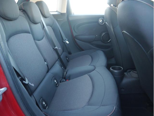 MINI クーパー ワンオーナー ディーラー整備記録H28/29/31/R3/5/7年 LEDヘッドライト LEDテール バックカメラ プッシュスタート 障害物センサー Bluetooth オートエアコン 純正15インチ(25枚目)