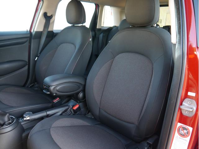 MINI クーパー ワンオーナー ディーラー整備記録H28/29/31/R3/5/7年 LEDヘッドライト LEDテール バックカメラ プッシュスタート 障害物センサー Bluetooth オートエアコン 純正15インチ(29枚目)