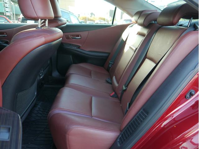 HS HS250h バージョンI ワンオーナー 元法人車 整備記録簿H26/28/29/R1/3/5/7年 セミア二リン本革シート シートヒーター・クーラー ウッドコンビハンドル バック・フロントカメラ 障害物センサー 地デジ ETC(32枚目)