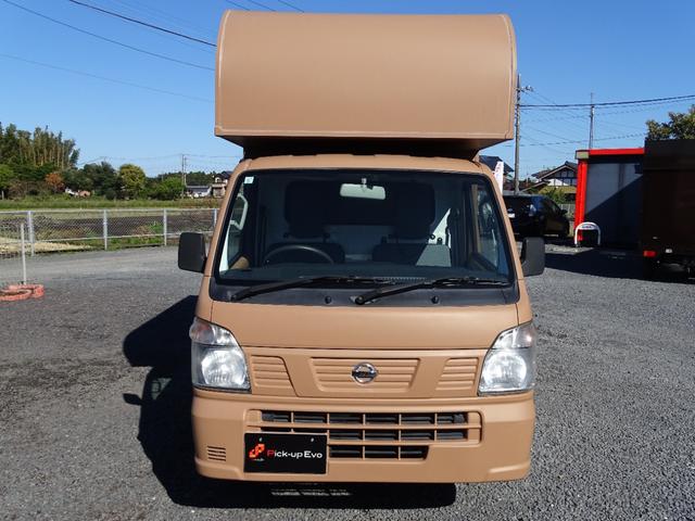ＮＴ１００クリッパートラック 　キッチンカー　移動販売車　フードトラック　換気扇　２００Ｌタンク　外部電源　照明（13枚目）