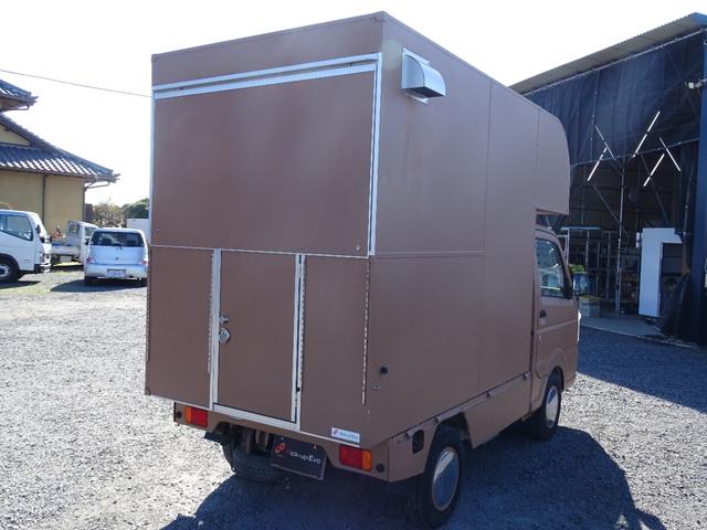 ＮＴ１００クリッパートラック 　キッチンカー　移動販売車　フードトラック　換気扇　２００Ｌタンク　外部電源　照明（15枚目）