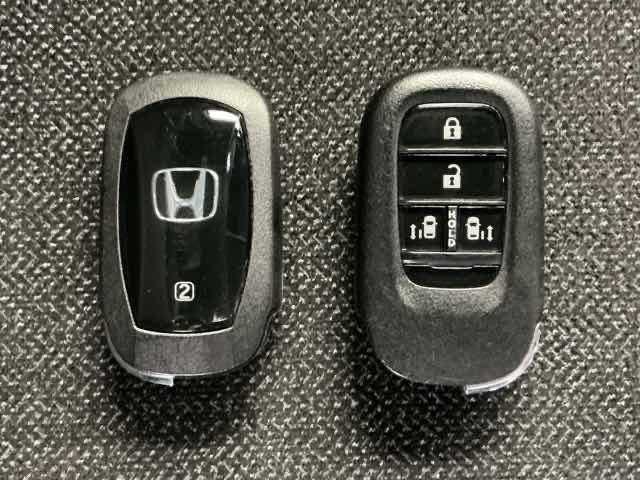 N-BOXカスタム ベースグレード ホンダ認定中古車 デモカー 純正ドラレコ W電動ドア USB接続 CMBS Dレコ オートエアコン スマートキ LED 盗難防止装置 クルコン ETC バックカメラ フルセグTV パワーステアリング(19枚目)