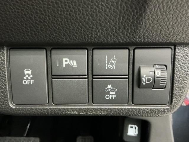 Ｎ－ＯＮＥ プレミアム　ホンダ認定中古車　ＵＳＢポート　ワンオーナー車　衝突軽減　ＥＳＣ　コーナーセンサー　ＬＥＤ　シ－トヒ－タ－　バックカメラ　カーテンエアバック　スマートキー　ＡＡＣ　クルーズコントロール　ＥＴＣ　ＡＢＳ（11枚目）