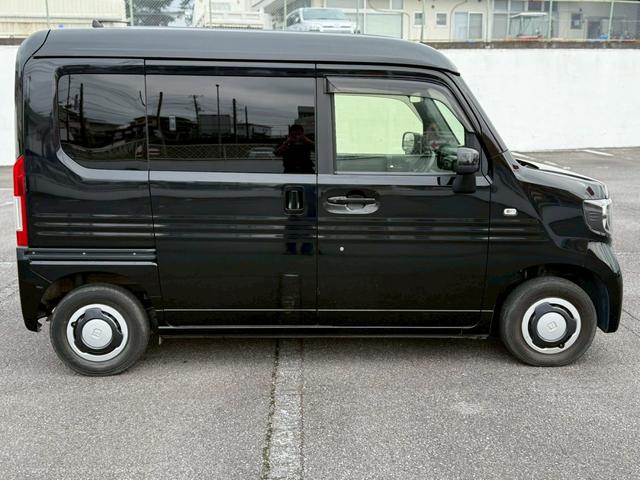 Ｎ－ＶＡＮ＋スタイル ファン・ホンダセンシング　ＥＴＣ　両側スライドドア　衝突被害軽減システム　スマートキー　アイドリングストップ　電動格納ミラー　ＣＶＴ　ＥＳＣ　ＵＳＢ　　エアコン　パワーステアリング（16枚目）