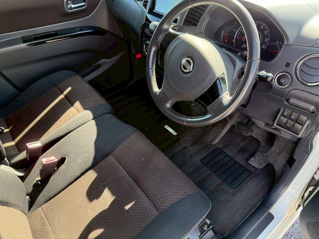 ルークス ハイウェイスターターボ　ＥＴＣ　両側電動スライドドア　ナビ　ＨＩＤ　スマートキー　電動格納ミラー　ベンチシート　ＣＶＴ　盗難防止システム　ＡＢＳ　ＣＤ　ＤＶＤ再生　アルミホイール　衝突安全ボディ　エアコン　パワーステアリング（23枚目）