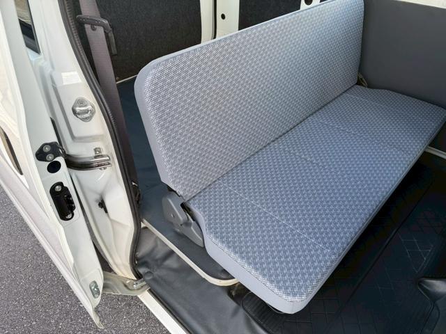 ピクシスバン スペシャル　ＡＴ　ナビ　ＴＶ　両側スライドドア　エアコン　運転席エアバッグ　助手席エアバッグ　ＣＤ　ミュージックプレイヤー接続可　Ｂｌｕｅｔｏｏｔｈ（11枚目）