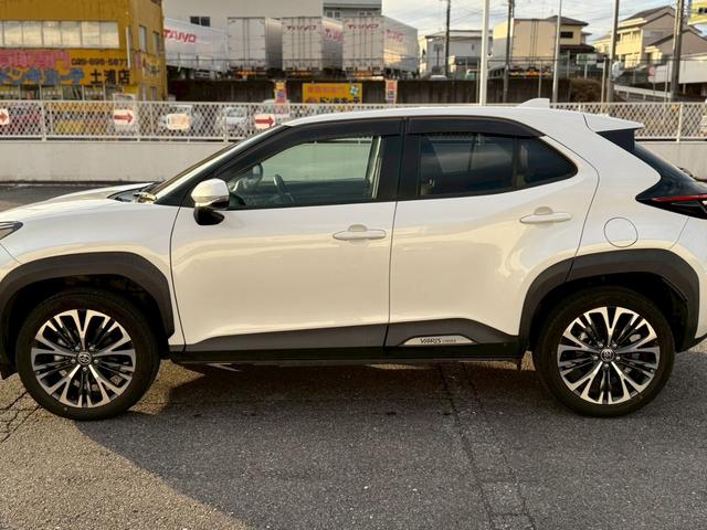 ヤリスクロス ハイブリッドZ ETC 全周囲カメラ クリアランスソナー オートクルーズコントロール レーンアシスト パワーシート 衝突被害軽減システム TV オートマチックハイビーム オートライト LEDヘッドランプ(15枚目)