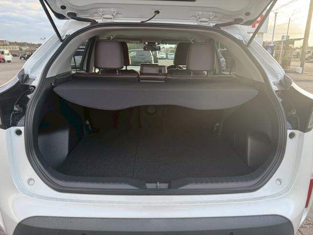 ヤリスクロス ハイブリッドZ ETC 全周囲カメラ クリアランスソナー オートクルーズコントロール レーンアシスト パワーシート 衝突被害軽減システム TV オートマチックハイビーム オートライト LEDヘッドランプ(19枚目)