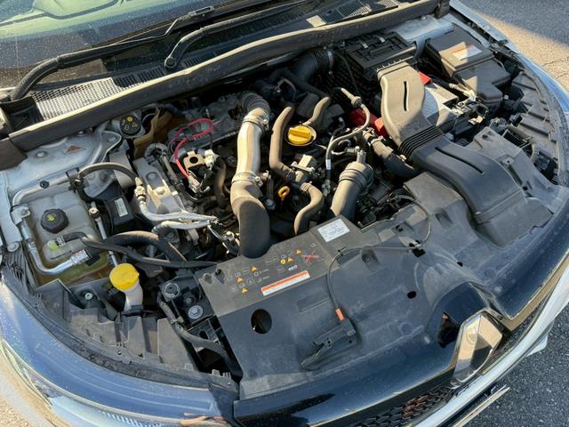 メガーヌ 　バックカメラ　クリアランスソナー　アルミホイール　アイドリングストップ　電動格納ミラー　シートヒーター　ＭＴ　Ｂｌｕｅｔｏｏｔｈ　エアコン　パワーウィンドウ（19枚目）