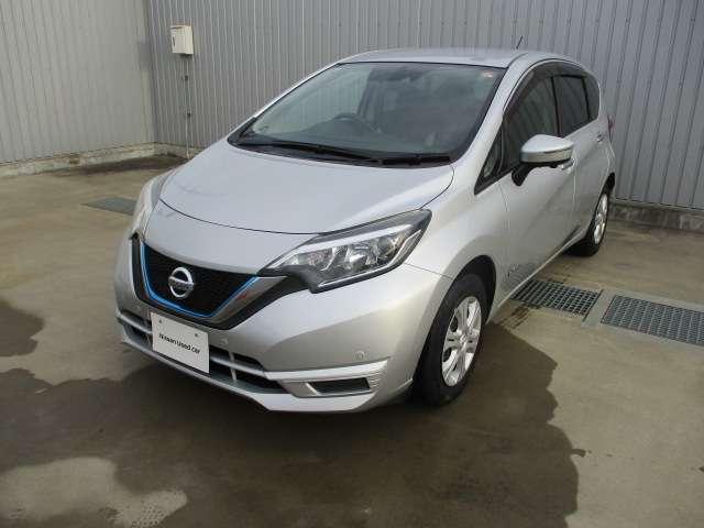 ノート １．２　ｅ－ＰＯＷＥＲ　Ｘ　インテリキー・エマージェンシーブレーキ・　禁煙　３６０°カメラ　記録簿付　運転席助手席エアバック　レーンキープ　ＡＵＴＯエアコン　盗難防止システム　ナビＴＶ　運転席エアバッグ　キーレスエントリー　ドラレコ　パワーウィンドウ　パワステ　ＡＢＳ（6枚目）