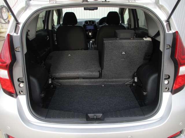 ノート １．２　ｅ－ＰＯＷＥＲ　Ｘ　インテリキー・エマージェンシーブレーキ・　禁煙　３６０°カメラ　記録簿付　運転席助手席エアバック　レーンキープ　ＡＵＴＯエアコン　盗難防止システム　ナビＴＶ　運転席エアバッグ　キーレスエントリー　ドラレコ　パワーウィンドウ　パワステ　ＡＢＳ（15枚目）