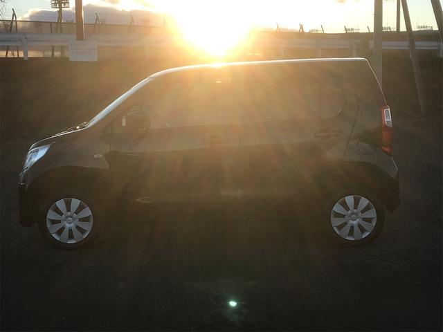 ワゴンＲ ＦＸ　車検令和９年１月まで　走行距離３．３万キロ台　エネチャージ　アイドリングストップ　社外ナビゲーション　フルセグＴＶ　Ｂｌｕｅｔｏｏｔｈ対応　キーレスエントリー　ＥＴＣ車載器（5枚目）