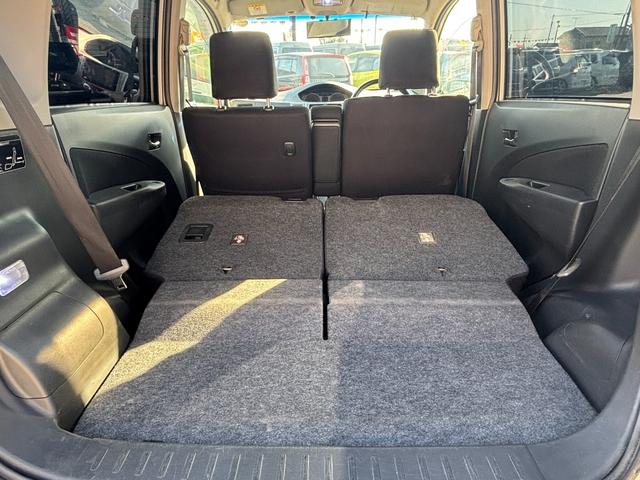 ムーヴ カスタム　ＲＳ　フル装備　社外アルミ　ローダウン　社外ナビ　ＭＯＭＯステアリング　ＥＴＣ　キーレス　ナビ　ベンチシート　フルフラット（22枚目）