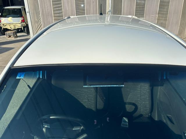 ムーヴ カスタム　ＲＳ　フル装備　社外アルミ　ローダウン　社外ナビ　ＭＯＭＯステアリング　ＥＴＣ　キーレス　ナビ　ベンチシート　フルフラット（32枚目）