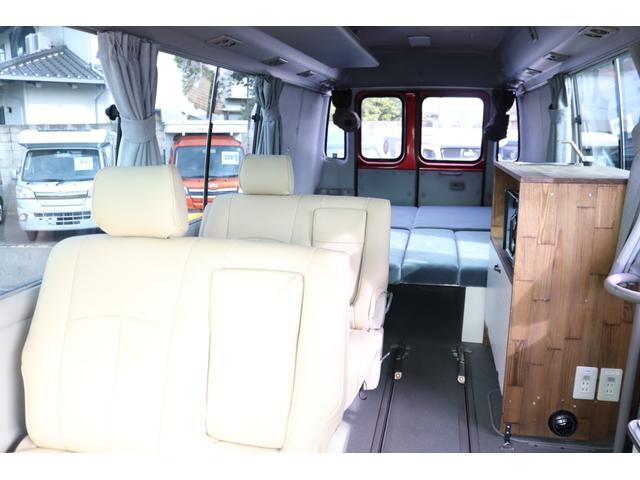 ワンオフキャンパー リヤ観音開き レカロシート ナビ ETC バックカメラ 1500Wインバーター FFヒーター 冷蔵庫 シンク 給排水タンク 外部充電 走行充電(8枚目)