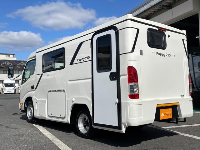 キャンパー厚木　ＰＵＰＰＹ２１０　トヨタセーフティセンス　衝突軽減ブレーキ　車線逸脱防止警報　トリプルサブバッテリー　走行充電　外部充電　家庭用エアコン　ＦＦヒーター　１５００Ｗインバータ　マックスファン　給排水シンク　クリアランスソナー　リアスタビライザー(62枚目)